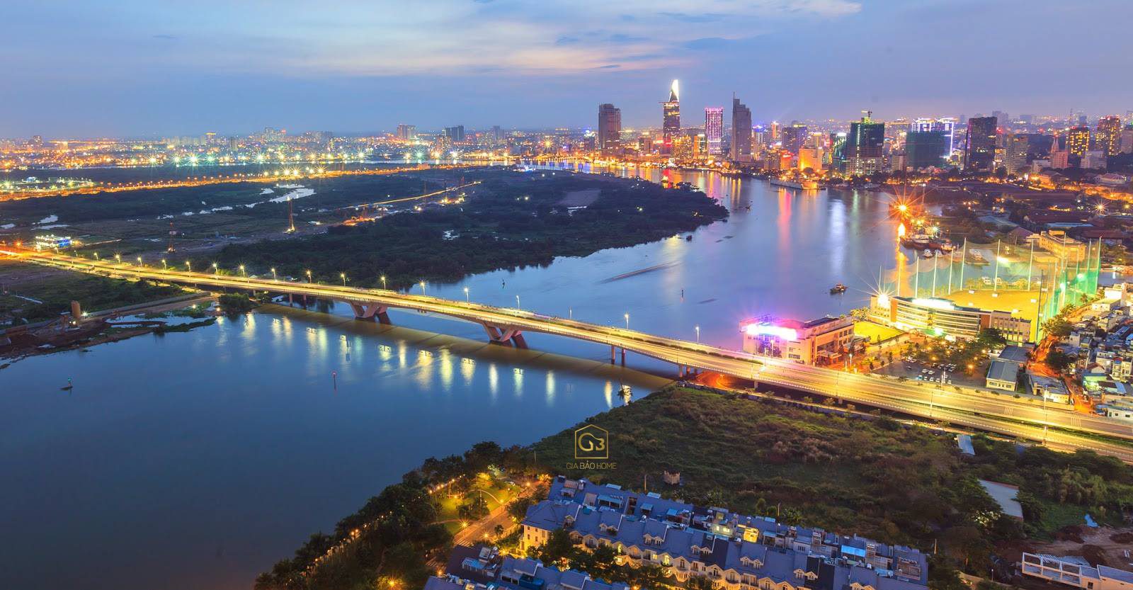 Ở đây, các cư dân sẽ có thể chiêm ngưỡng được toàn cảnh xung quanh cũng như tầm nhìn ra dòng sông Sài Gòn và những vỉa hè xanh mát mẻ được cắt tỉa tỉ mẩn. 