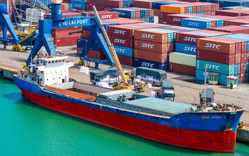 Vận chuyển tiết kiệm đường bộ hoặc đường biển